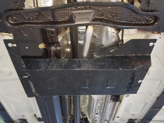 Acél motor védőlemezDacia Duster 4x4 - Akciós csomag