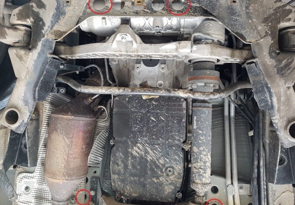 Acél kapcsolószekrény, osztómű védőlemez Mercedes Vito