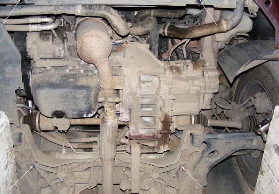 Acél motor, kapcsolószekrény, hűtő védőlemez Fiat Linea