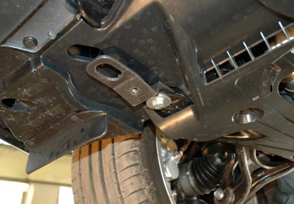 Acél motor, kapcsolószekrény, hűtő védőlemez Honda Accord