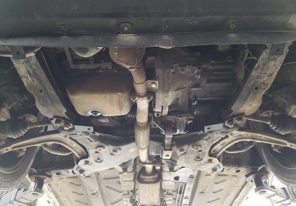 Acél motor, kapcsolószekrény, hűtő védőlemez Fiat 500