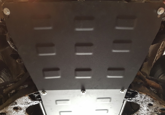 Acél motor, hűtő védőlemez Nissan Terrano II