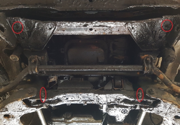 Acél motor, hűtő védőlemez Nissan Terrano II