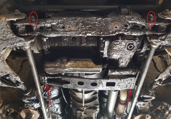 Acél motor, hűtő védőlemez Nissan Terrano II