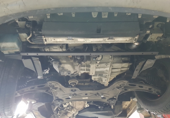 Acél motor, sebességváltó, hűtő, első lökhárító védőlemez Nissan NV300