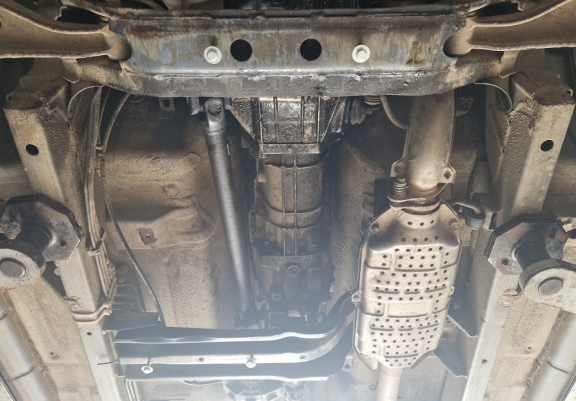 Acél kapcsolószekrény védőlemez Suzuki X90 2.0