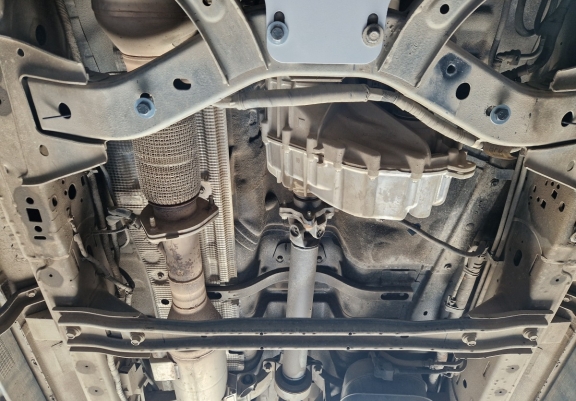 Acél osztómű védőlemez Ford Ranger