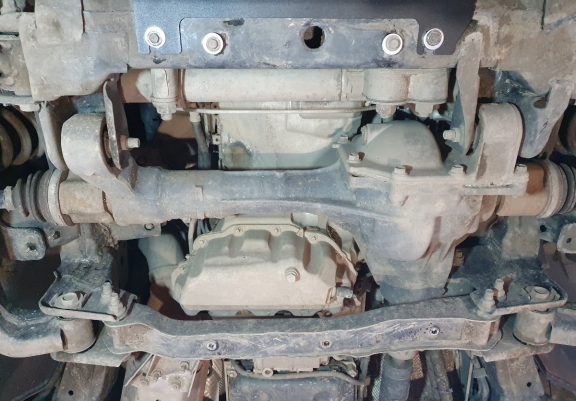 Motor, karter- védő acéllemez Renault Alaskan