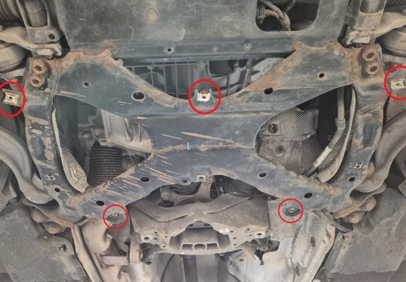 Acél kapcsolószekrény védőlemez Audi Q5