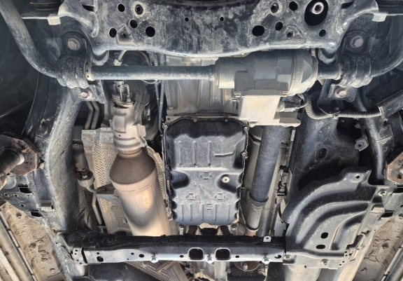 Alumínium kapcsolószekrény védőlemez Toyota Land Cruiser 250