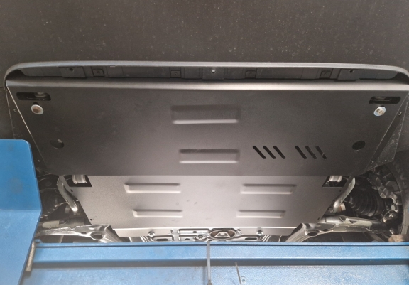 Alumínium  motor, kapcsolószekrény, hűtő védőlemez MAN Tge