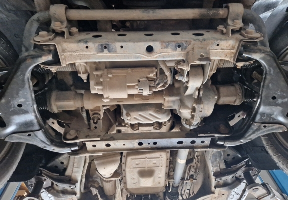 Acél kapcsolószekrény védőlemez Ford Ranger