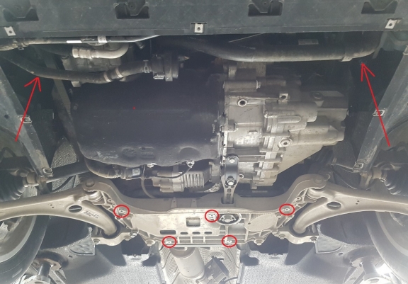 Acél motor, kapcsolószekrény, hűtő védőlemez Audi Q3