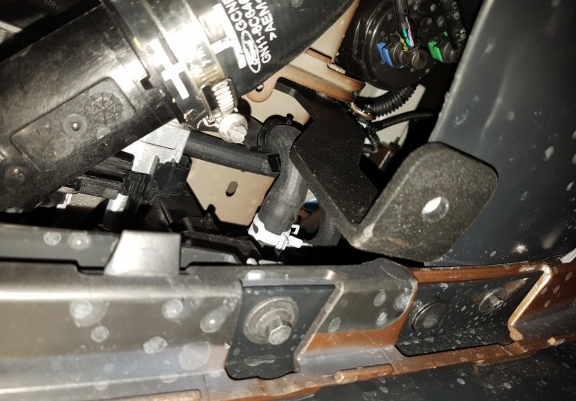 Acél motor, kapcsolószekrény, hűtő védőlemez Ford EcoSport