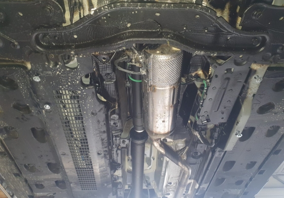 Acél EGR, STOP&GO rendszer védőlemez Dacia Duster