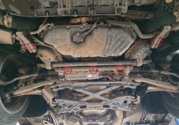 Acél motor, hűtő védőlemez Audi A8