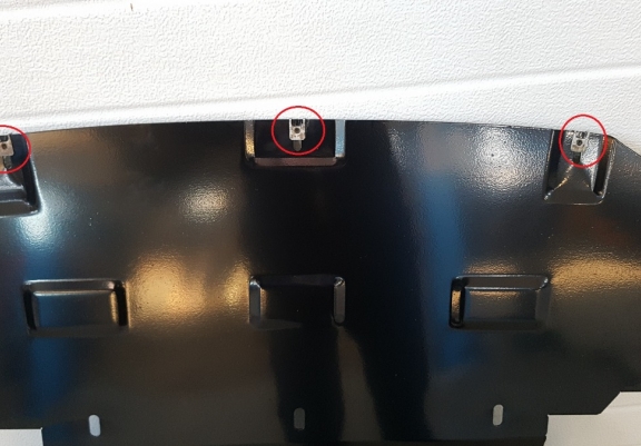 Acél motor, sebességváltó, hűtő, első lökhárító védőlemez BMW Seria 1 E81