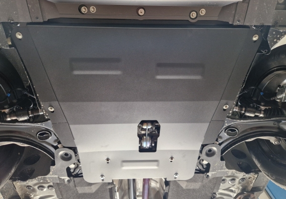 Acél motor, kapcsolószekrény védőlemez Dacia Duster - 4x2 , 4x4