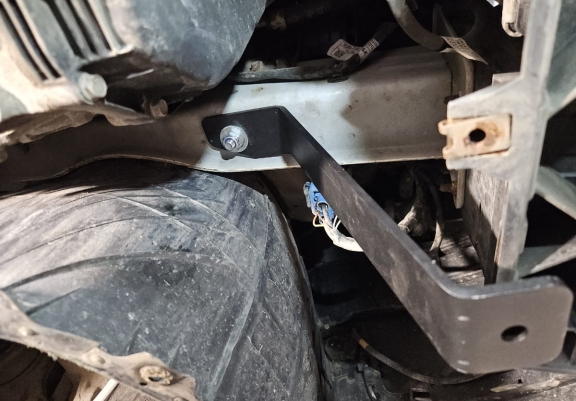 Acél motor, sebességváltó, hűtő, első lökhárító védőlemez Kia Sportage