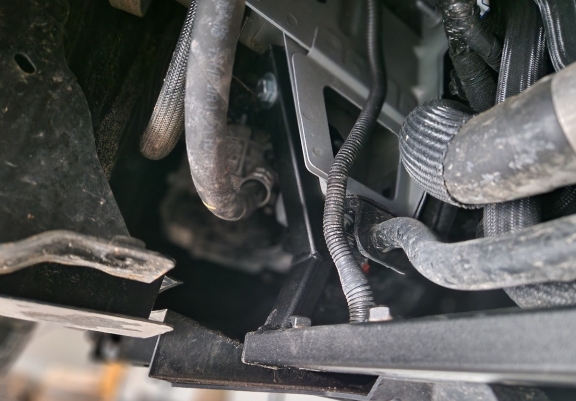 Acél motor, sebességváltó, hűtő, első lökhárító védőlemez Renault Trafic