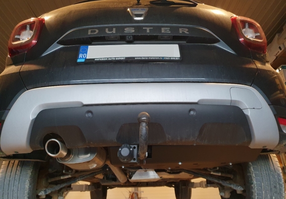 Acél AdBlue tartályvédő lemez Dacia Duster