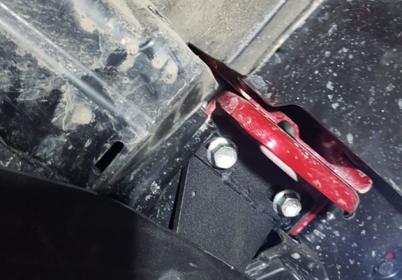 Acél motor, kapcsolószekrény védőlemez Suzuki S-Cross