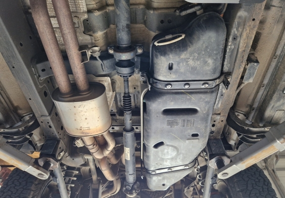 Acél üzemanyagtartály védőlemez Ford Ranger Raptor