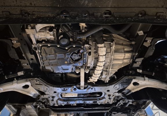 Aluminium motor, kapcsolószekrény védőlemez Renault Master